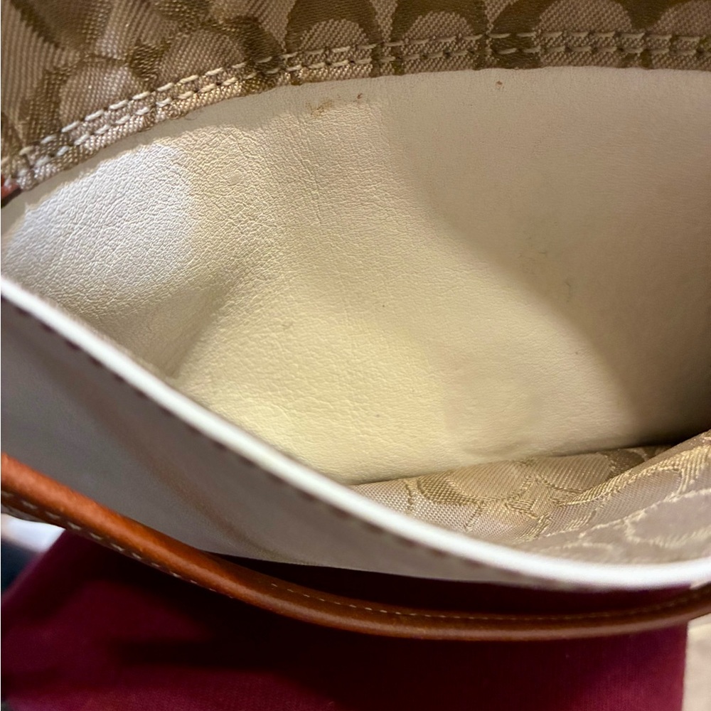 Vintage Coach Hampton Large Wristlet - Picture 5 of 8